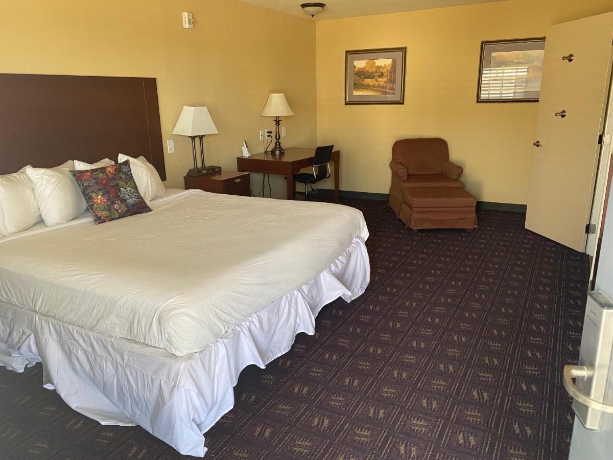 Southern Inns And Suites Now Offering Rv Spaces For Rent Yorktown Екстериор снимка