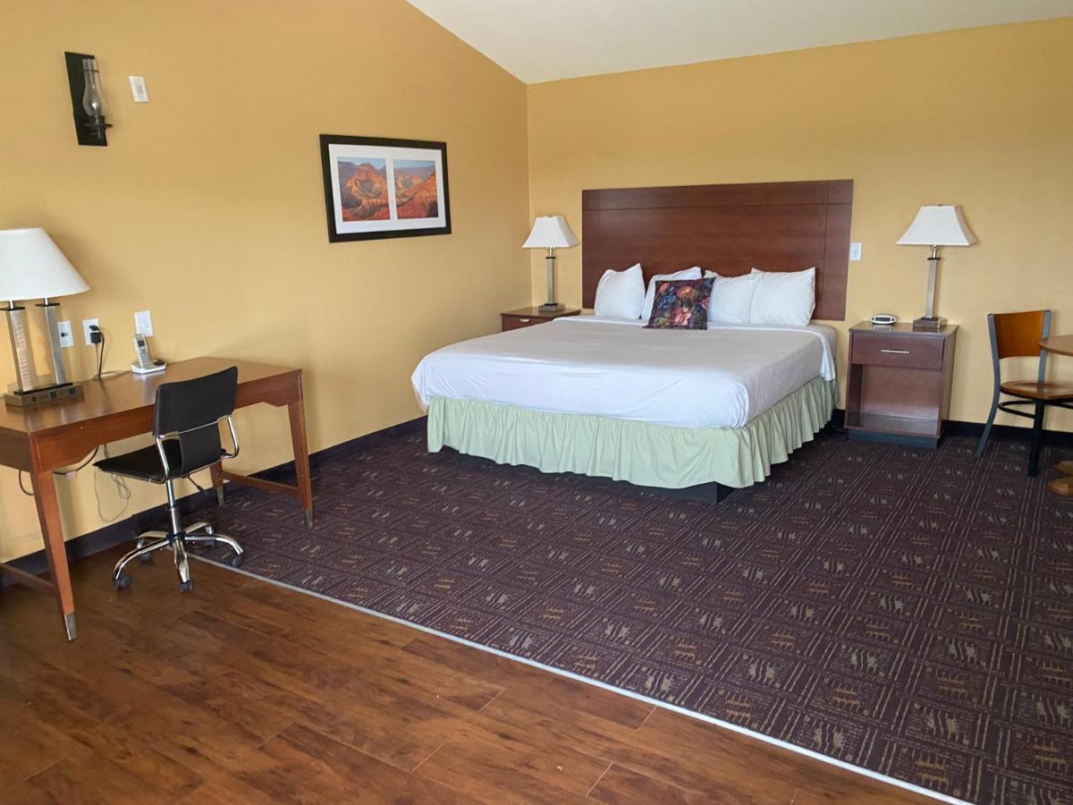 Southern Inns And Suites Now Offering Rv Spaces For Rent Yorktown Екстериор снимка