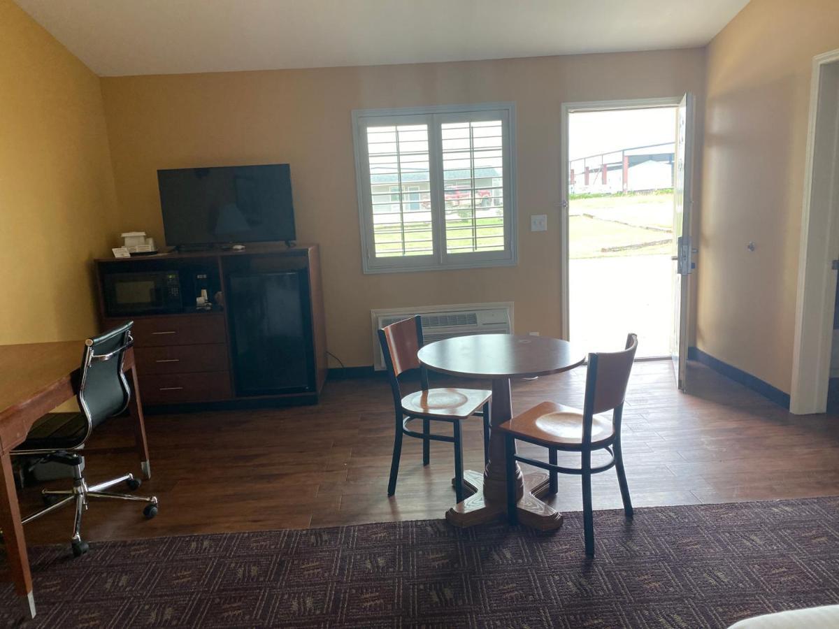 Southern Inns And Suites Now Offering Rv Spaces For Rent Yorktown Екстериор снимка
