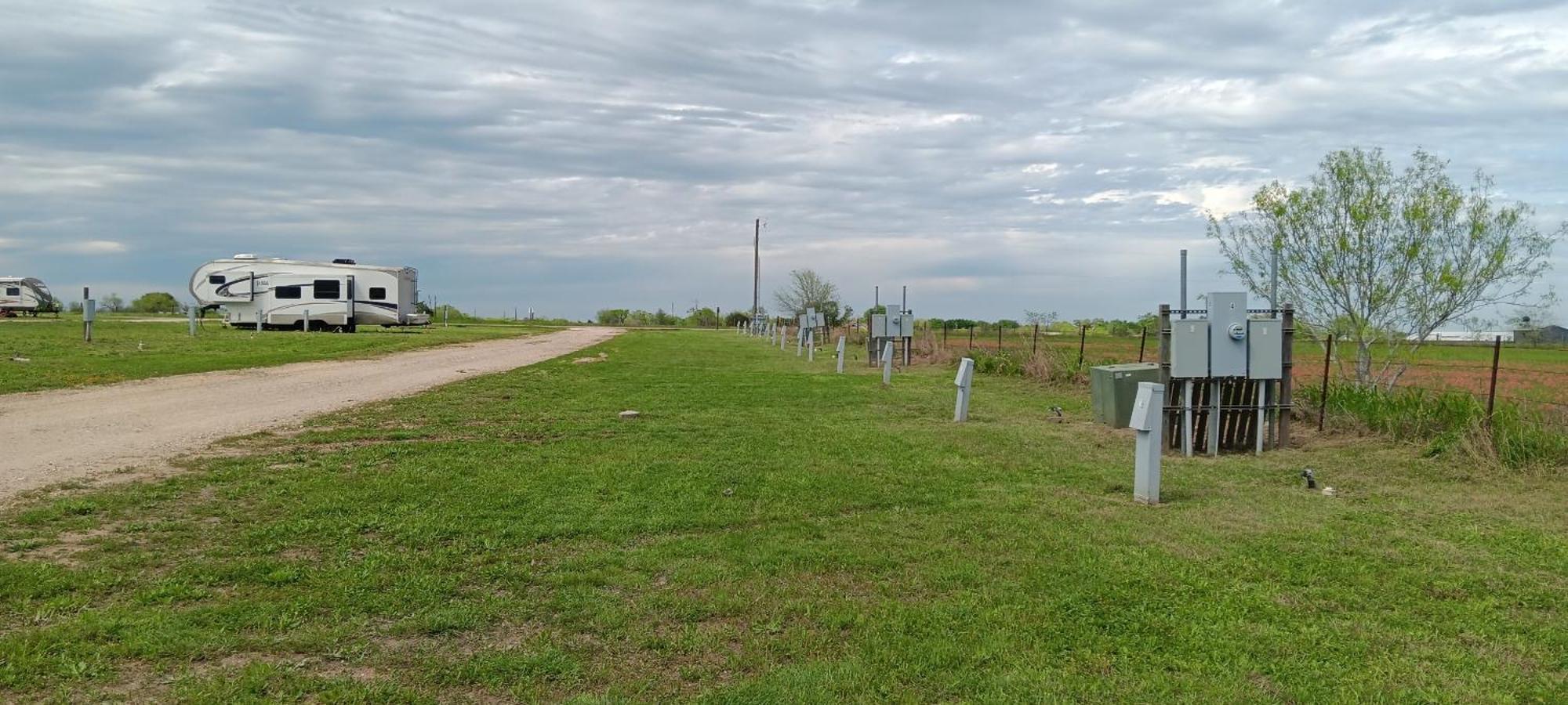 Southern Inns And Suites Now Offering Rv Spaces For Rent Yorktown Екстериор снимка